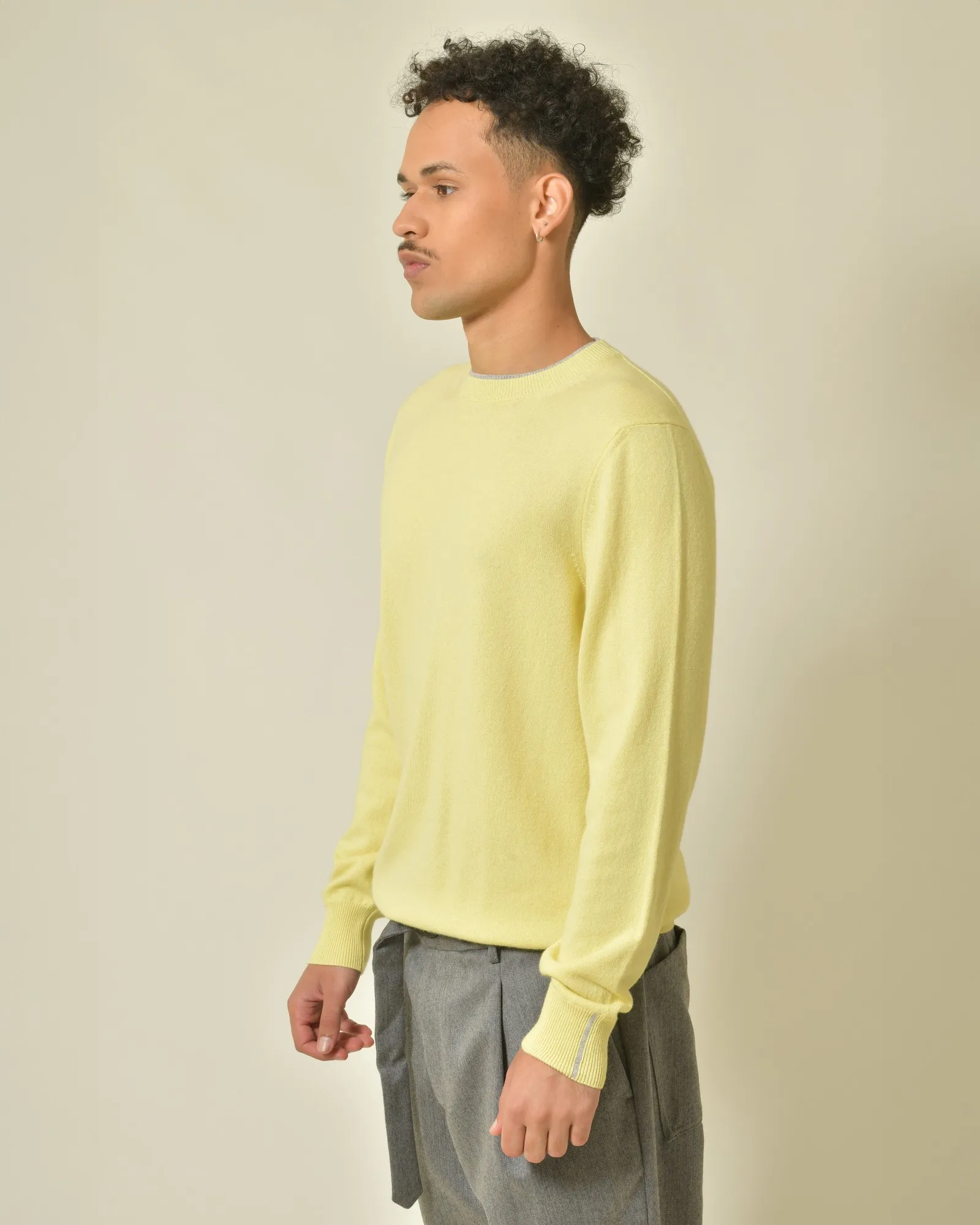 Pull en laine soie et cachemire jaune Peserico 