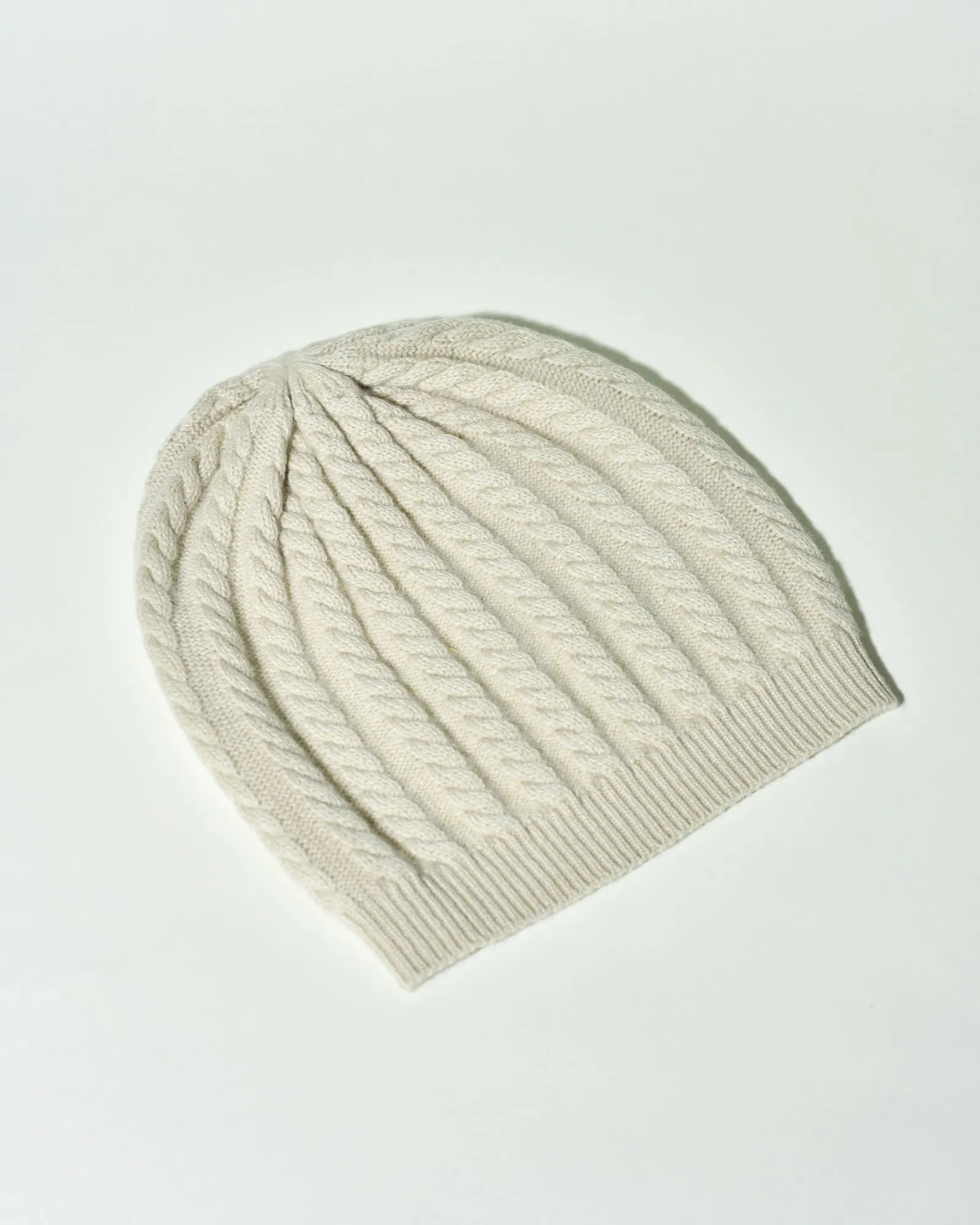 Bonnet en laine, soie et cachemire beige Peserico 