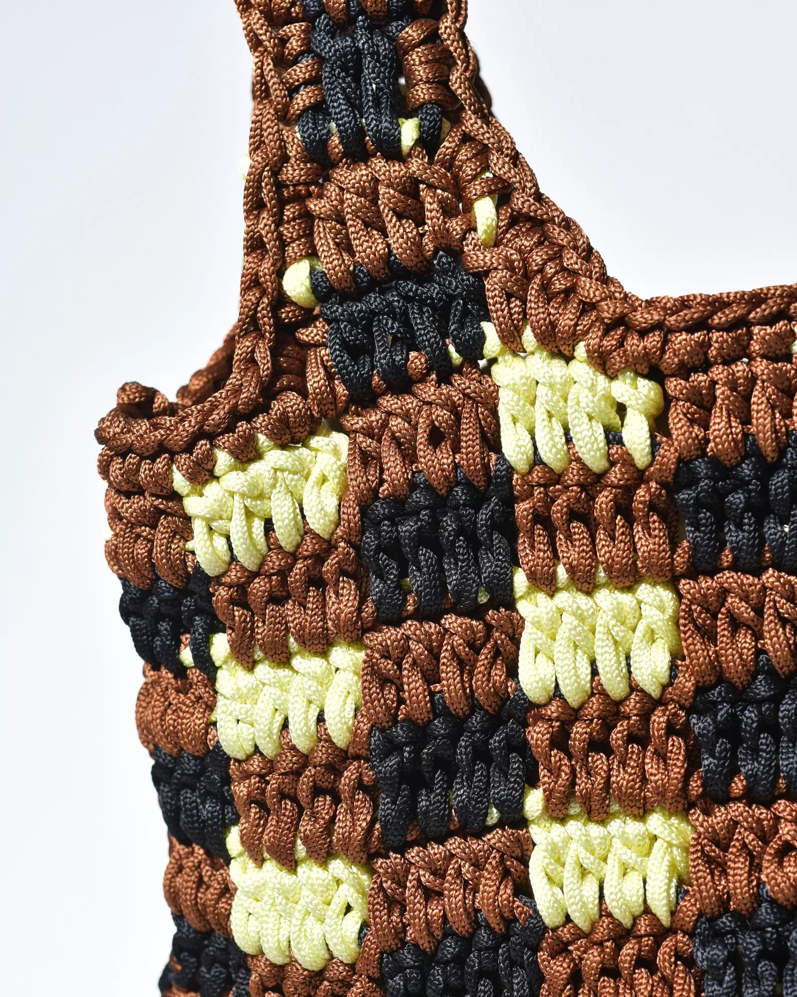 Sac à main en crochet tricolore à bretelles Tela 