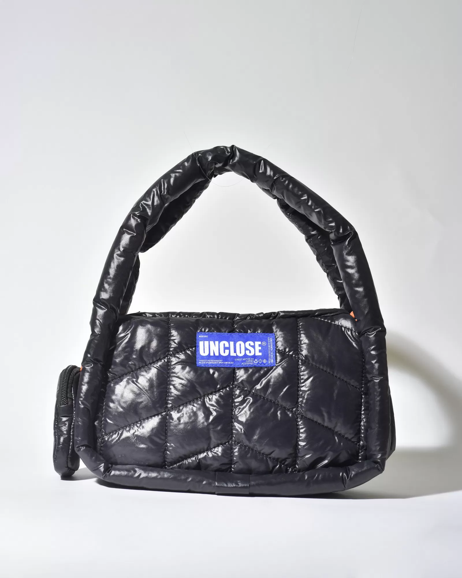 Sac porté épaule en tissu technique noir matelassé Unclose 