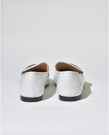 Mocassins en cuir vernis blanc Mercadal 