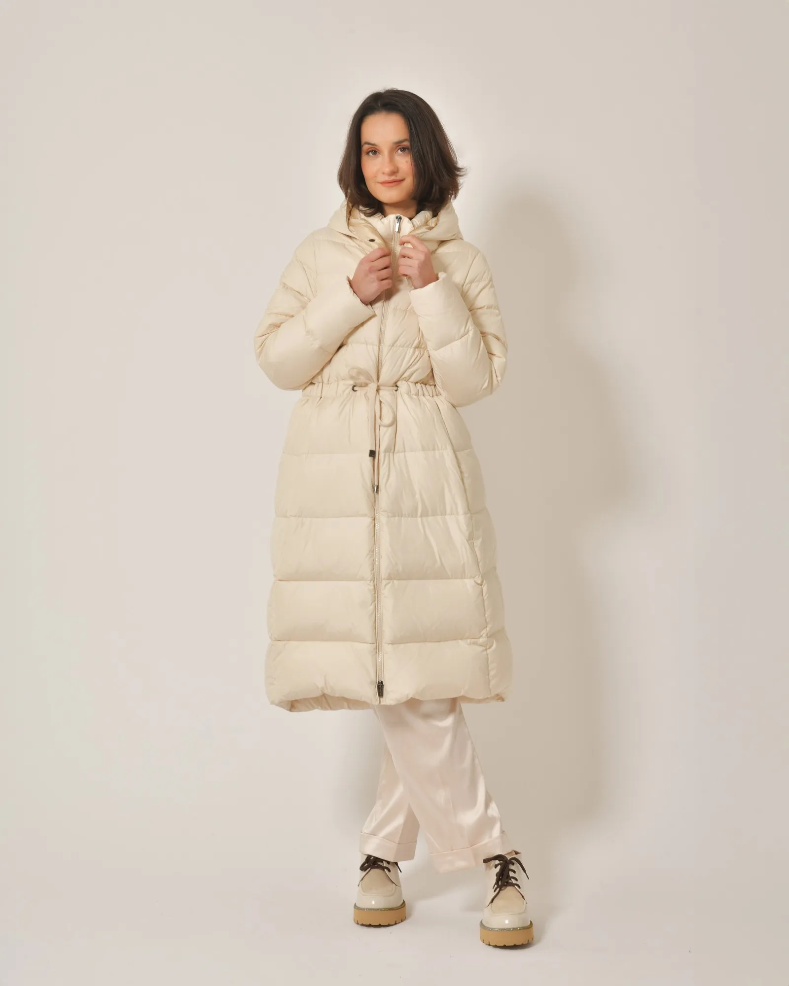 Manteau matelassé beige à capuche Peserico 