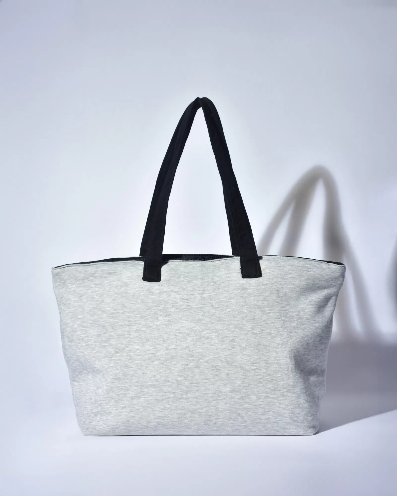 Sac porté épaule gris à applications FF True Fake 