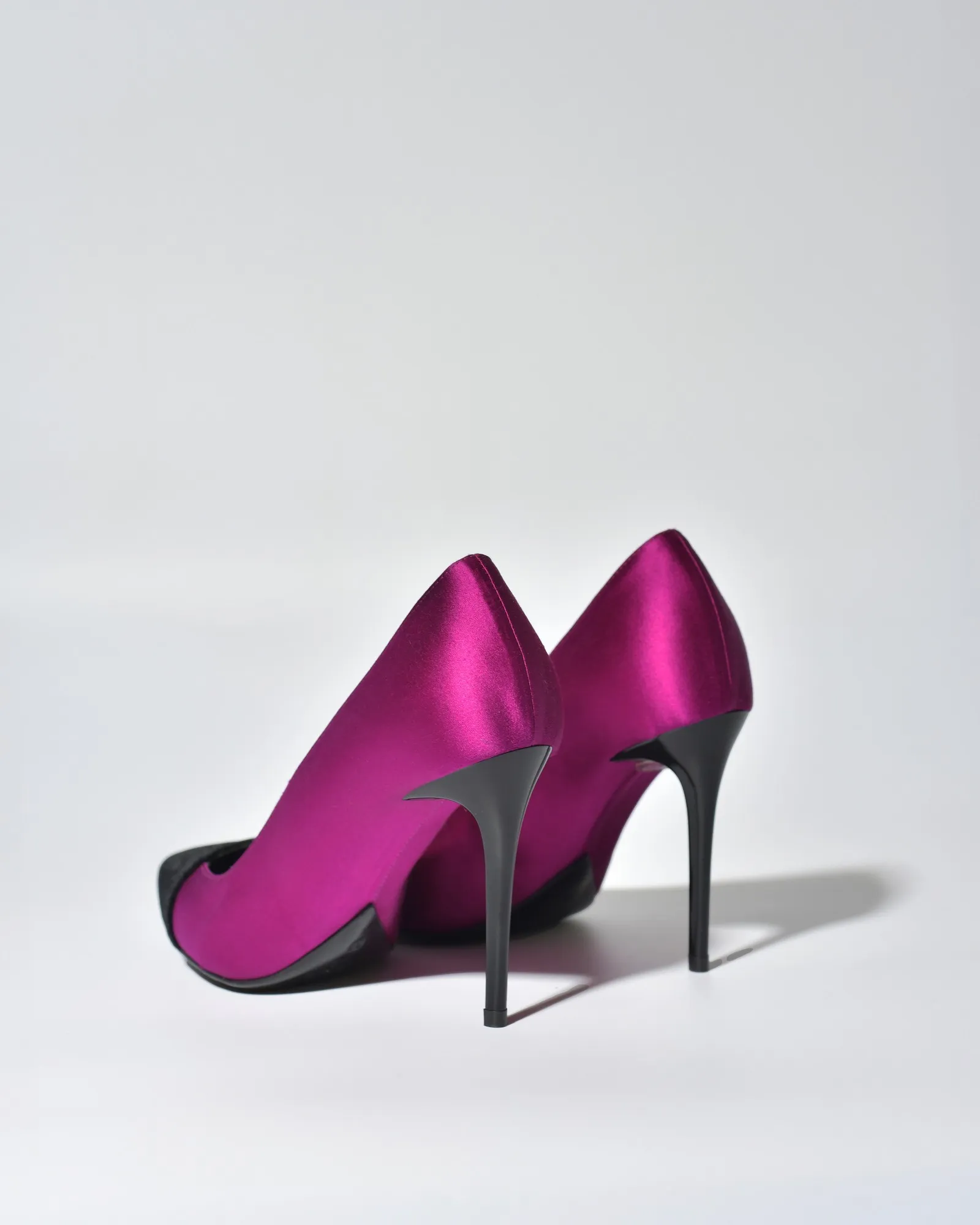 Escarpins en satin violet Simona Corsellini 