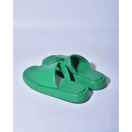 Claquettes en cuir vert Erika Cavallini