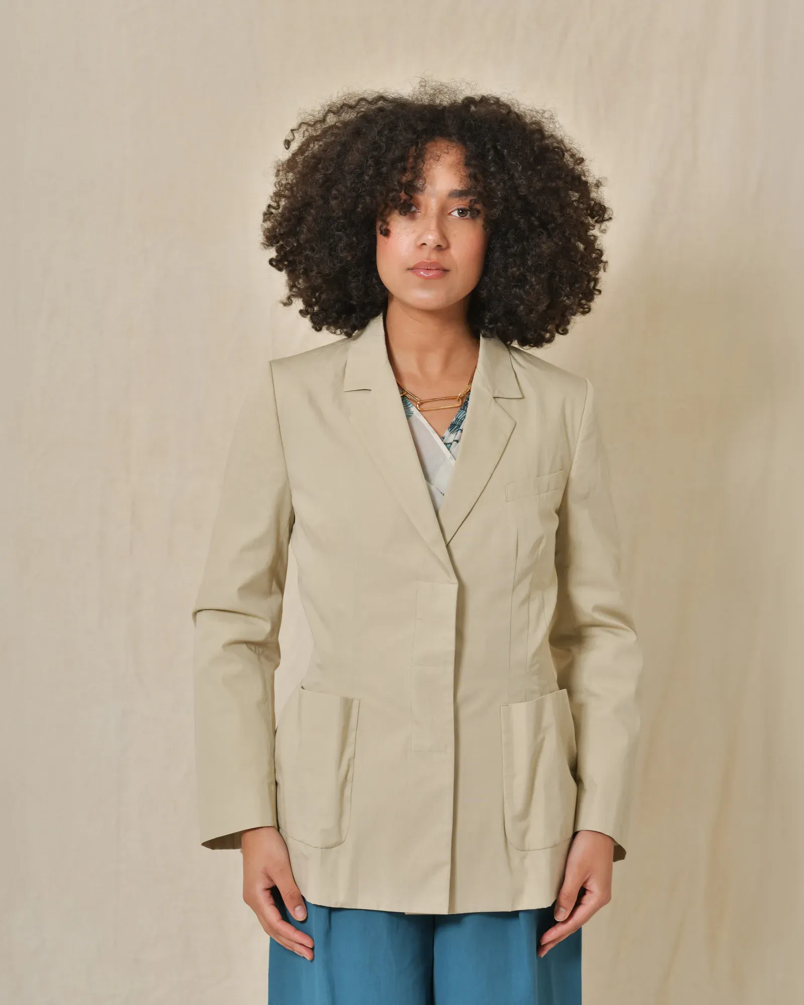 Veste en coton taupe à pinces Hache