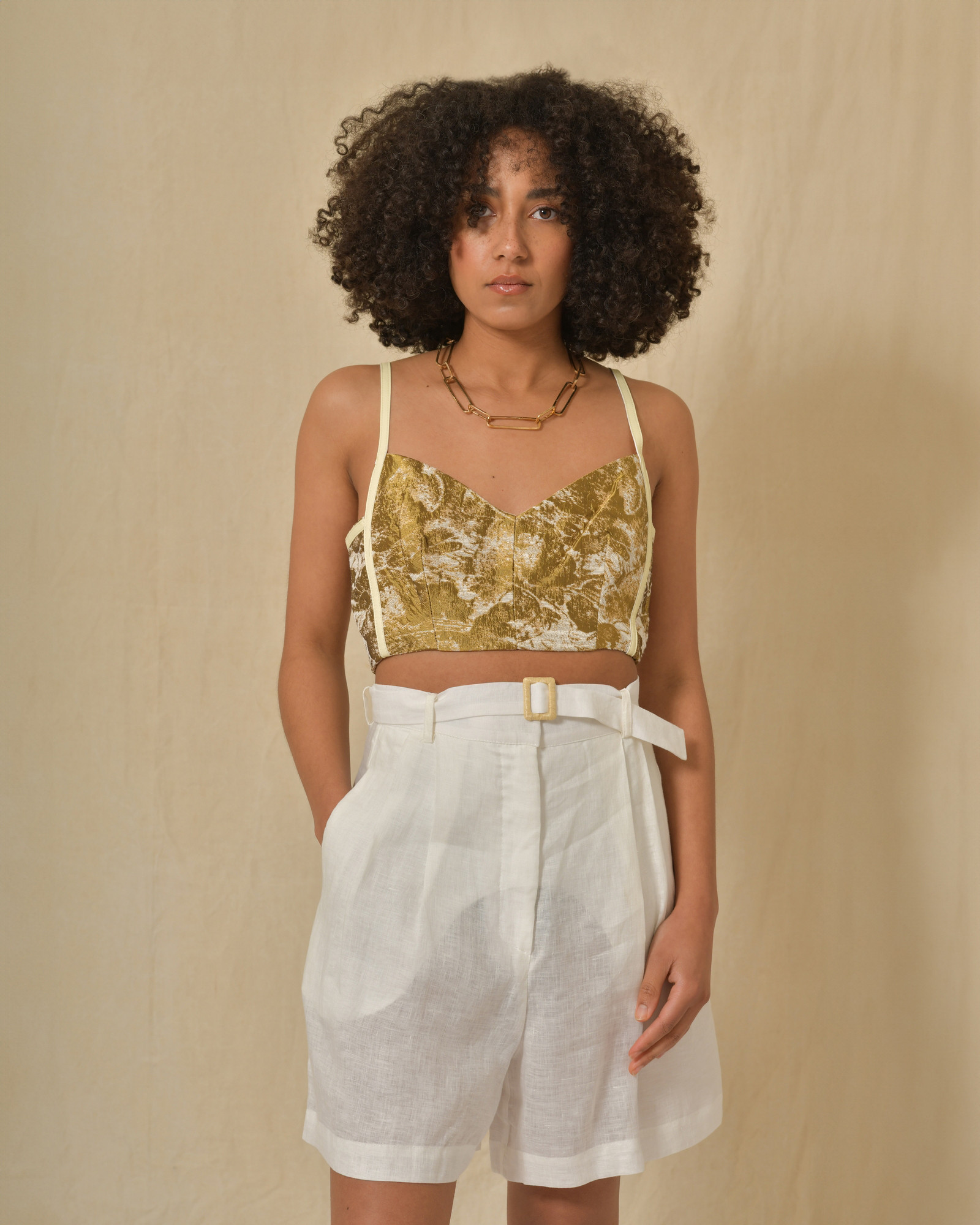 Short en viscose et lin blanc à ceinture Liviana Conti