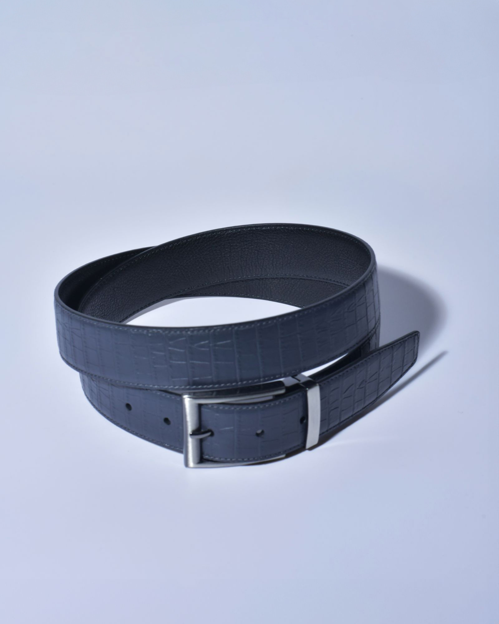 Ceinture en cuir bleu effet croco réglable Falorni