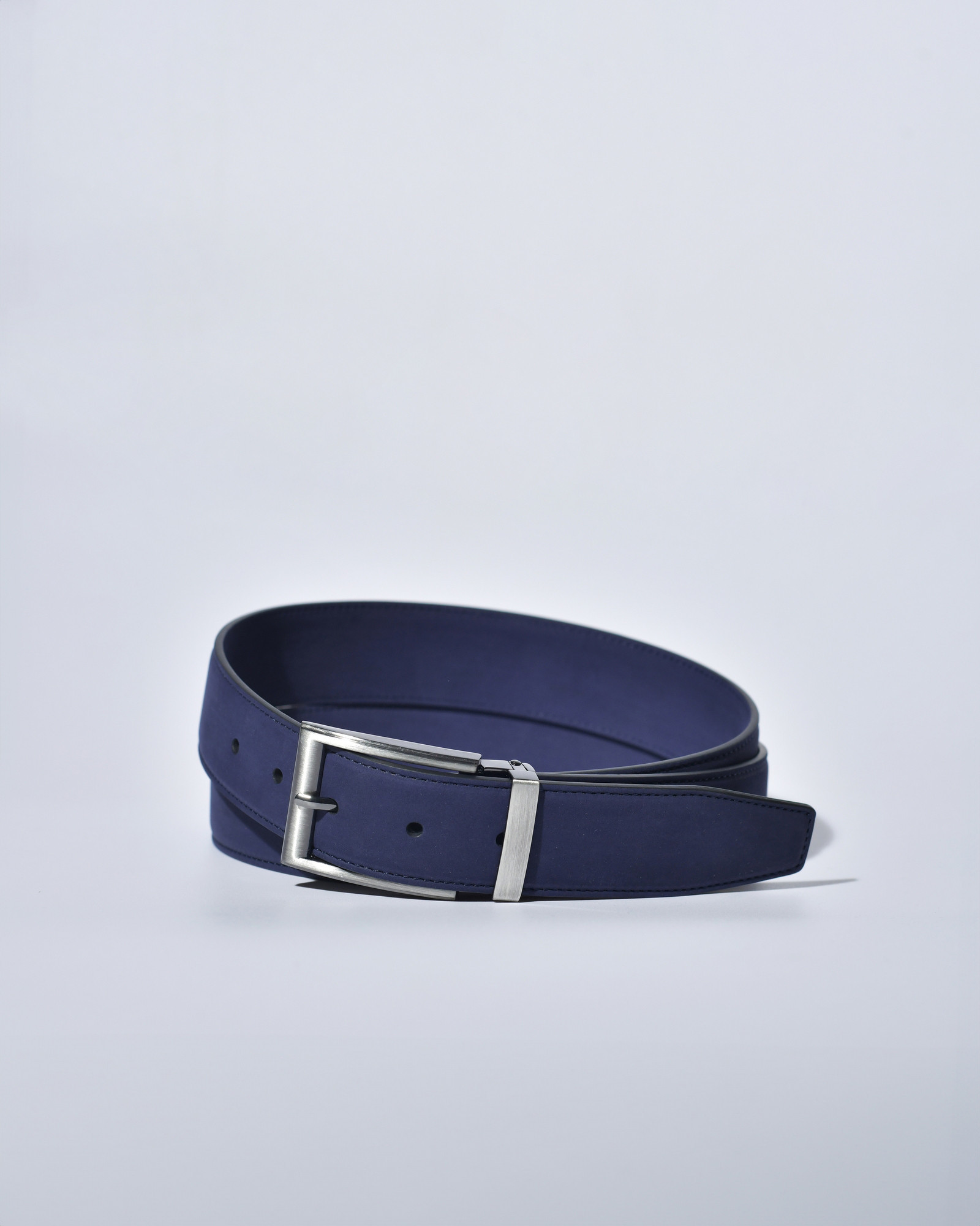 Ceinture en cuir lisse velouté bleu réglable Falorni