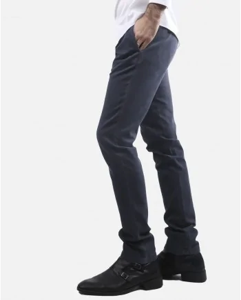 Pantalon bleu effet velours Roda 