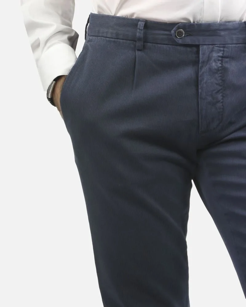 Pantalon bleu effet velours Roda 