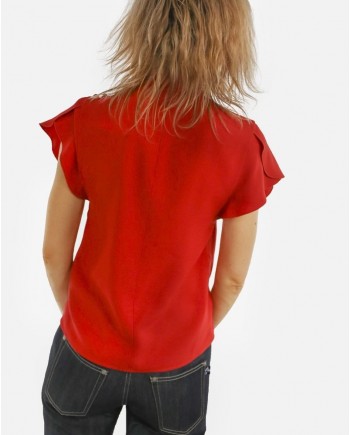 Blouse en crêpe rouge à col lavallière 