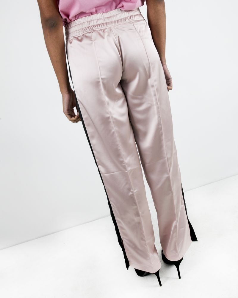 Pantalon jogging en satin rose à bandes latérales Jijil 