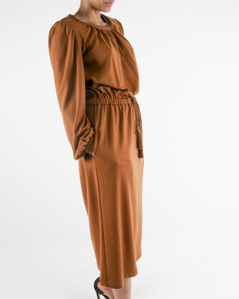 Robe smocké en laine vierge camel Alberta Ferretti 