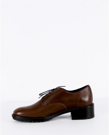 Derbies en cuir marron Each Other 