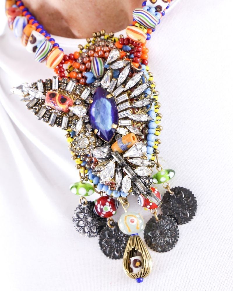 Collier ethniques à pierres et perles multicolores Erickson Beamon 