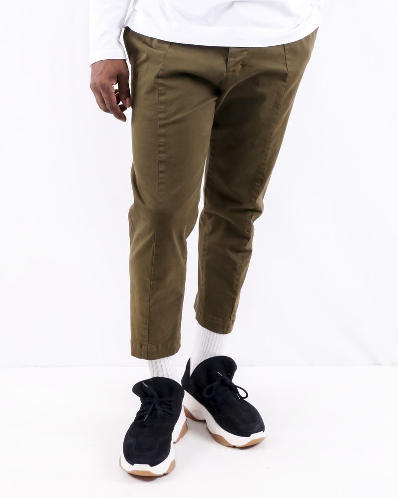 Pantalon carotte en coton kaki Low Brand 