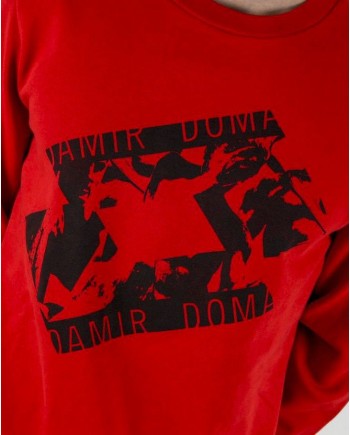 Sweat rouge à flocage fantaisie noir à l’avant Damir Doma 