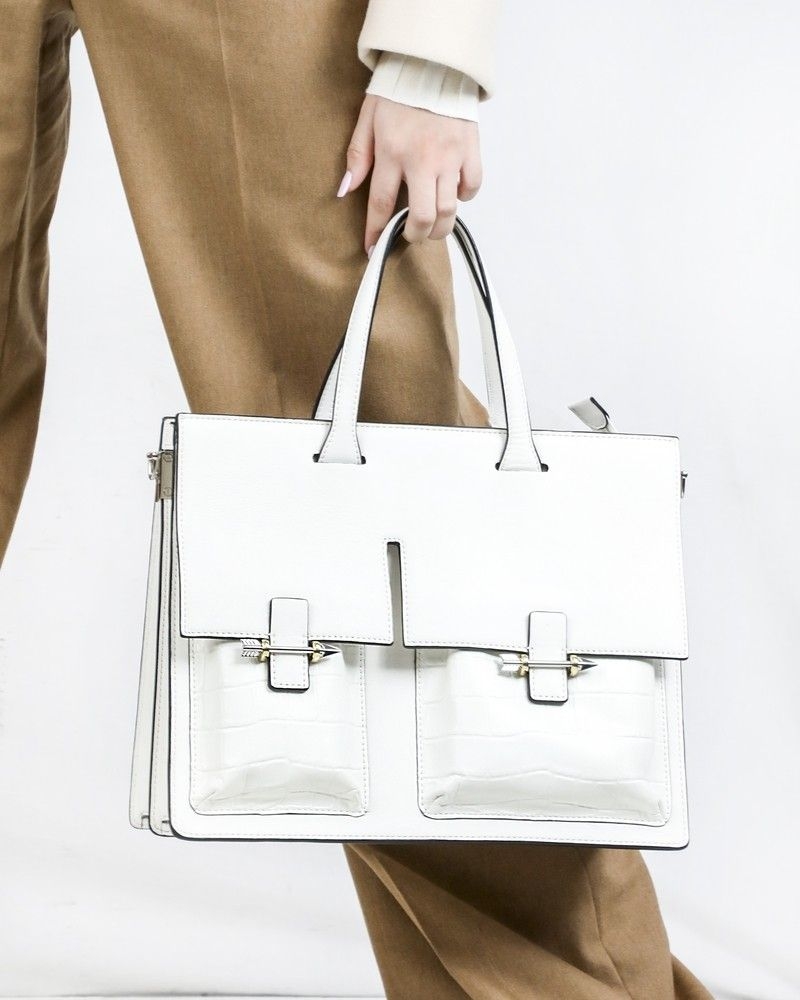 Sac à main en cuir blanc avec bordure en relief croco Mackage 