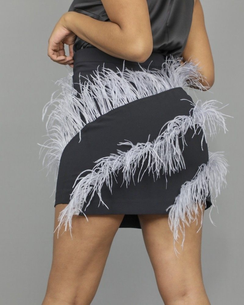 Jupe asymétrique à détails plumes Isabelle Blanche 