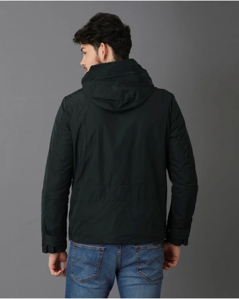 Parka verte à capuche 