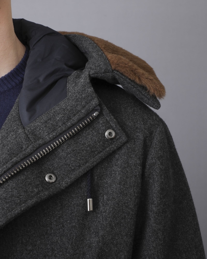 Manteau en laine grise fourré à capuche Pal Zileri 