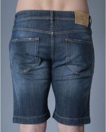 Short en jean bleu délavé 3D 