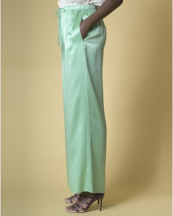 Pantalon large en satin de soie verte Vince 