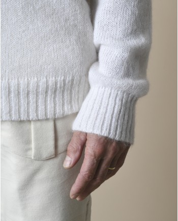 Pull en laine superkid mohair Manostorti 