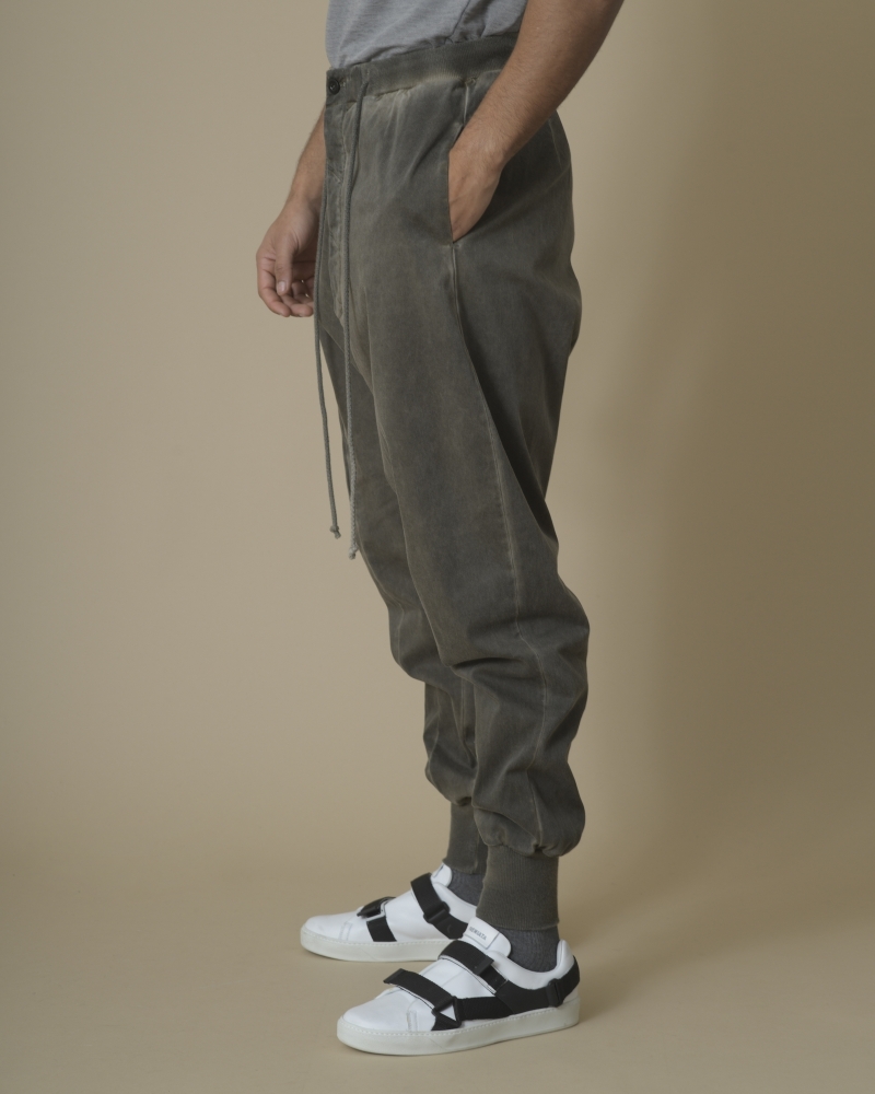 Pantalon style jogger à boutonnage Lost & Found 