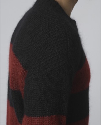 Pull en mohair rouge et noir Isabel Benenato 