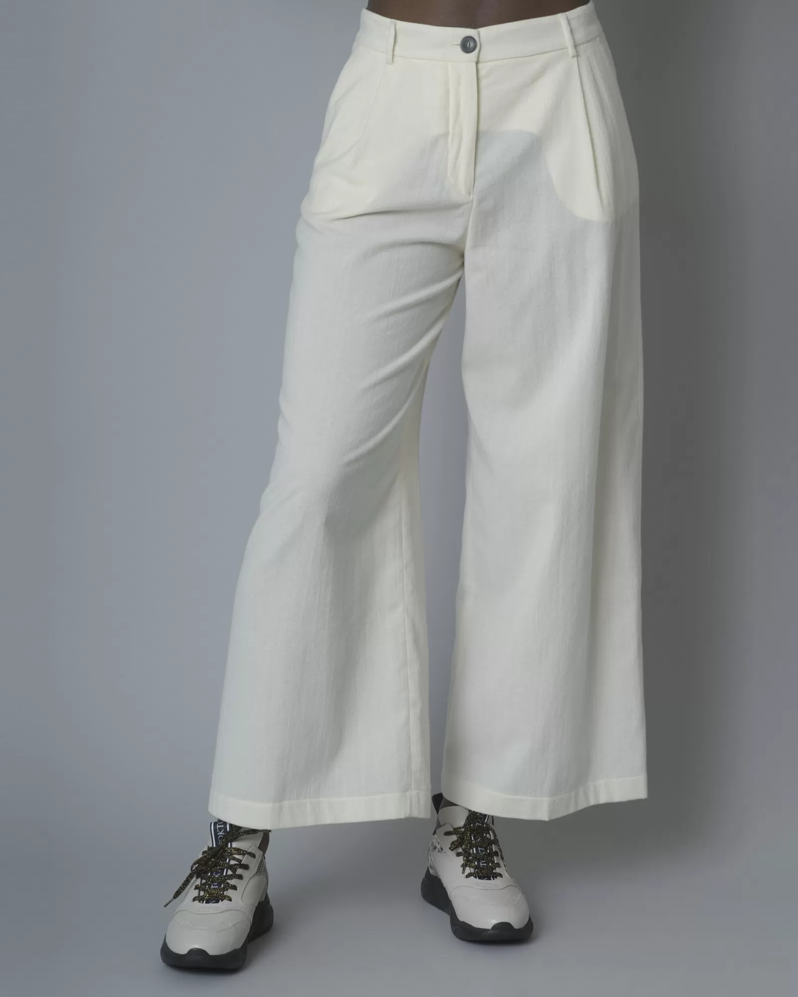 Pantalon écru en laine Pomandere 