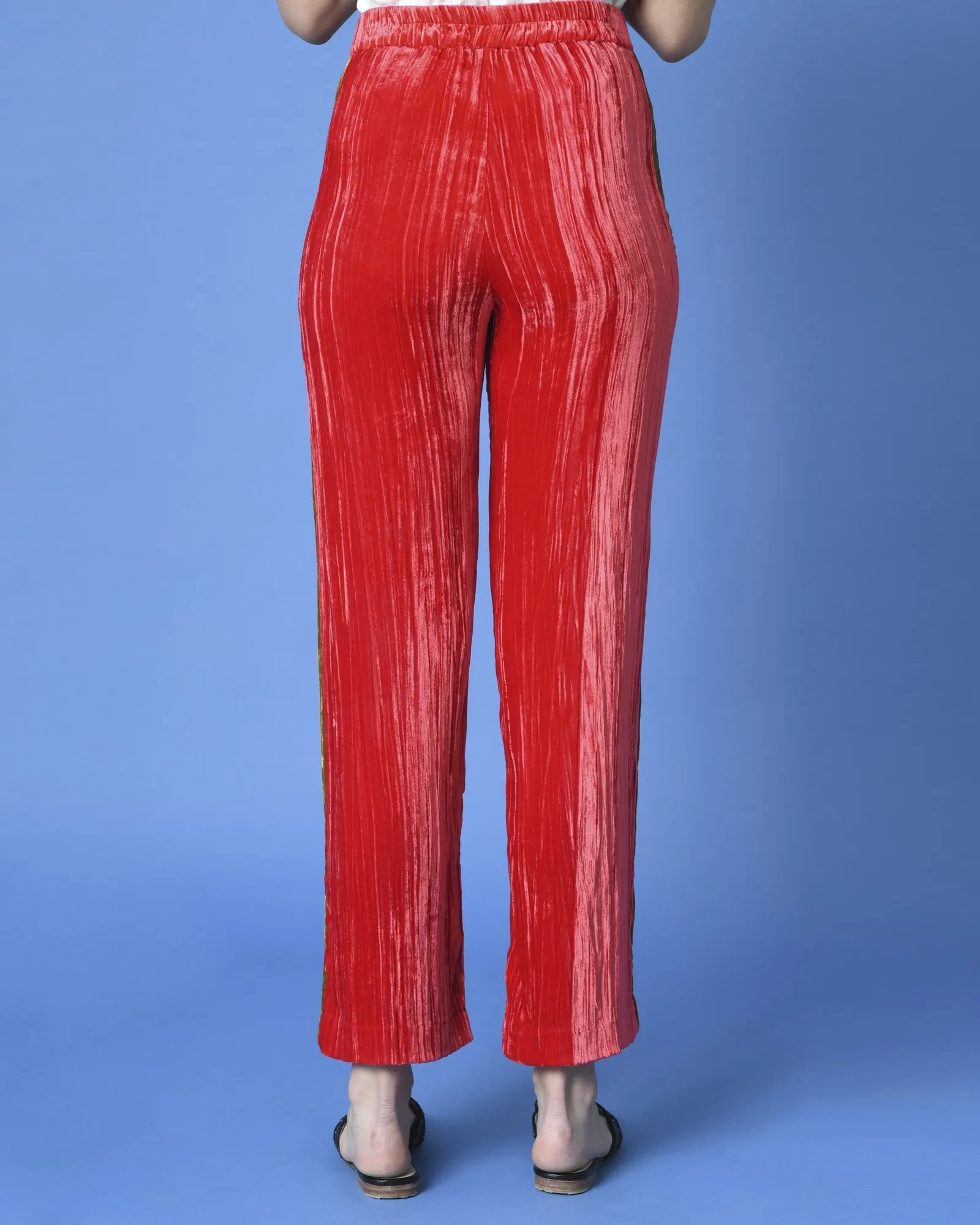 Pantalon rouge en velours Momoni 